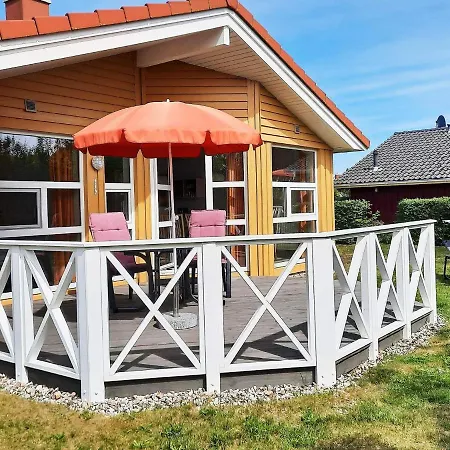 Three-bedroom In 18 Grömitz