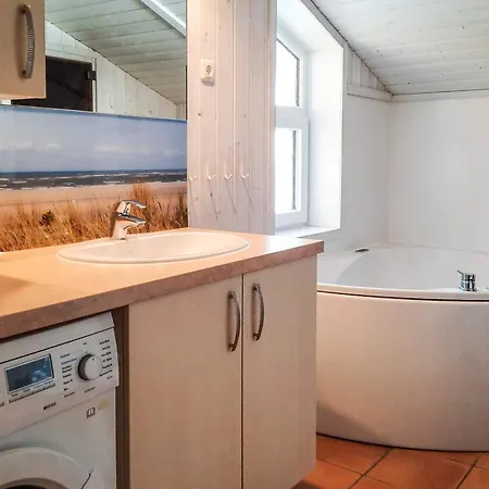 Holiday home Three-bedroom In 18 Groemitz